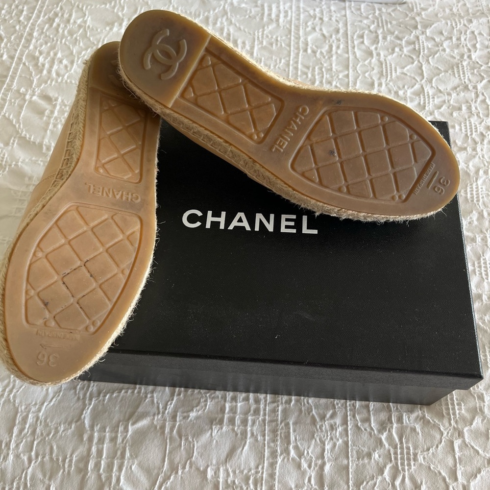 Chanel espadrilles in very good condition!